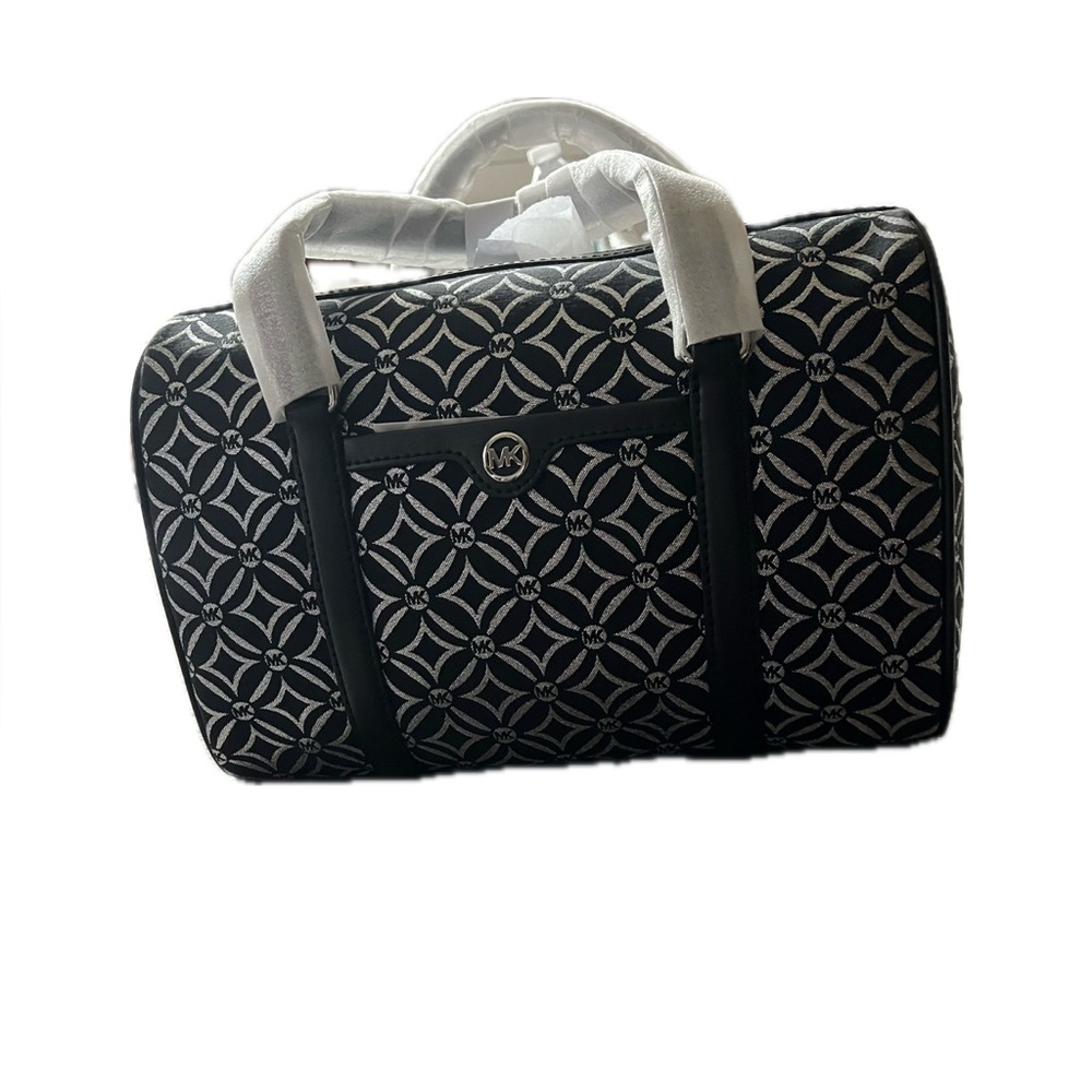 NWT Michael Kors Black and Silver Women's Bag and Wallet